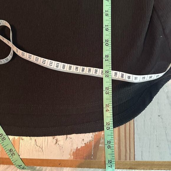 Vince Camuto V-Neck Ruched Strap Sleeveless Blouse Size Small Black - Picture 7 of 9